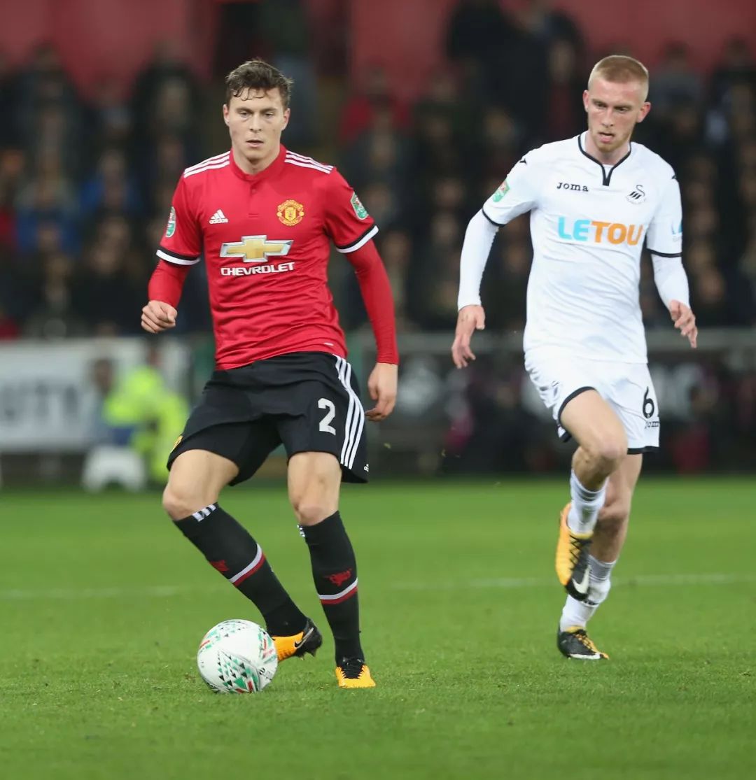 球队阵容深 球队阵容深